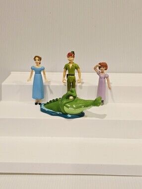 Disney Authentic Theme Park Exclusive Peter Pan Collectible Figure Toy Set
